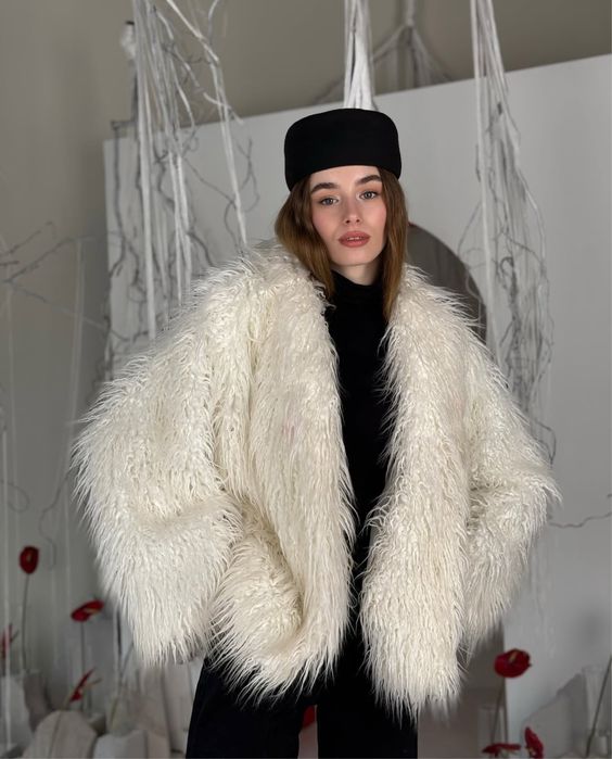 Трендова біла шубка баранчик лама штучна екошубка