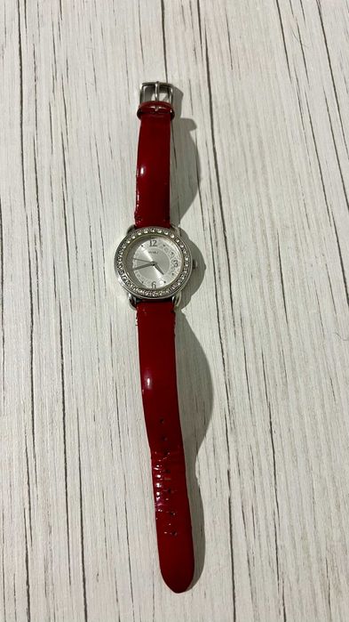 Годинник жіночий Timex FEMININE Tx2n446