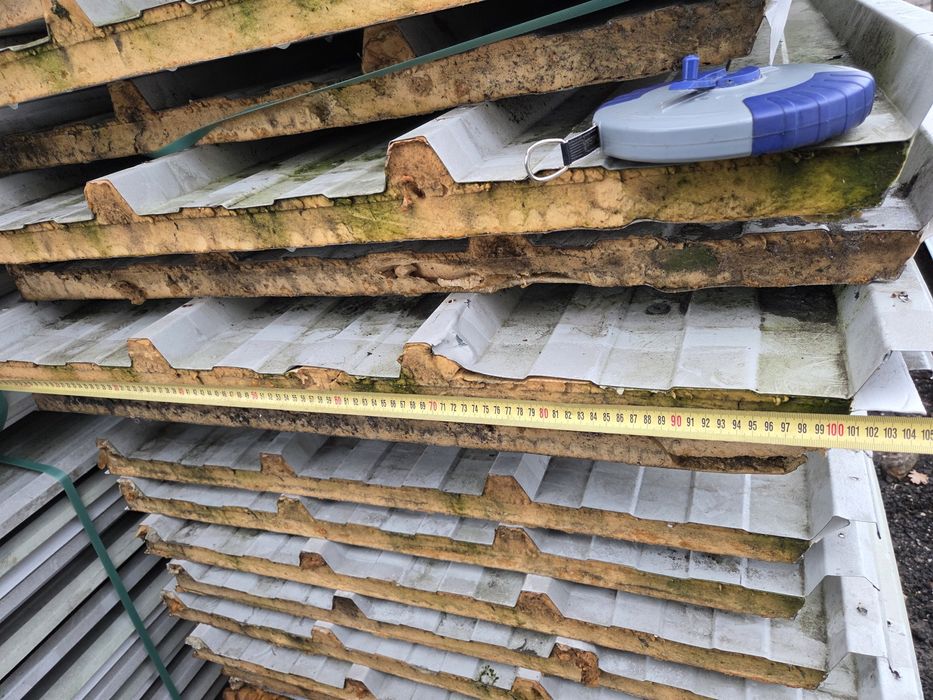 Płyta warstwowa obornicka dachowa PIR o gr40 mm i długości 12,2m 732m3