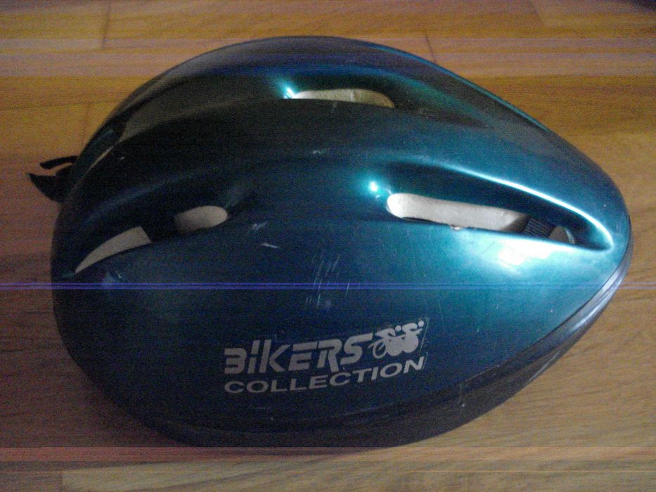 Велосипедний шолом