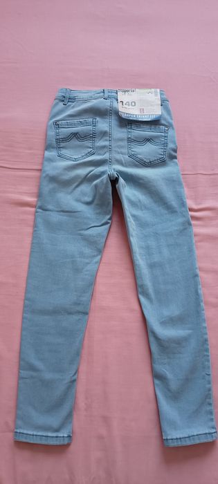 Jeansy dziewczęce 140 pepperts NOWE