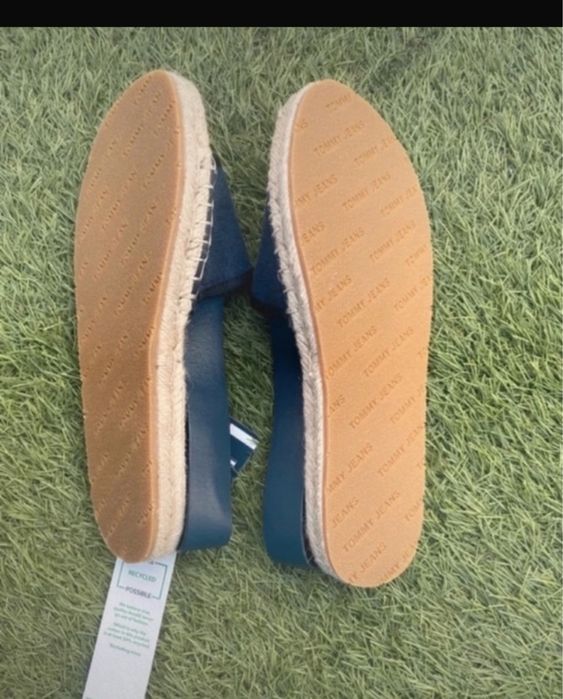 Sandálias Tommy Hilfiger - Novas com etiqueta