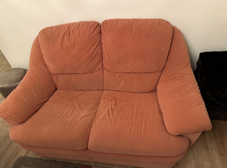 Dois Sofas  (2 e 3 lugares)