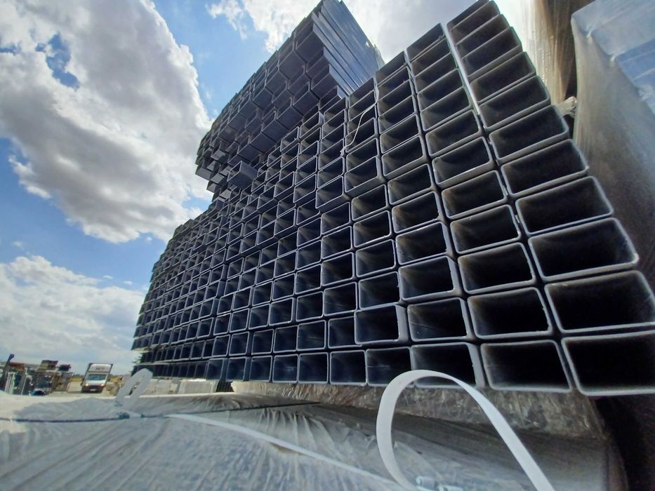 Słupek ogrodzeniowy 60x40x1,2x 200 cm - ocynk + RAL - producent