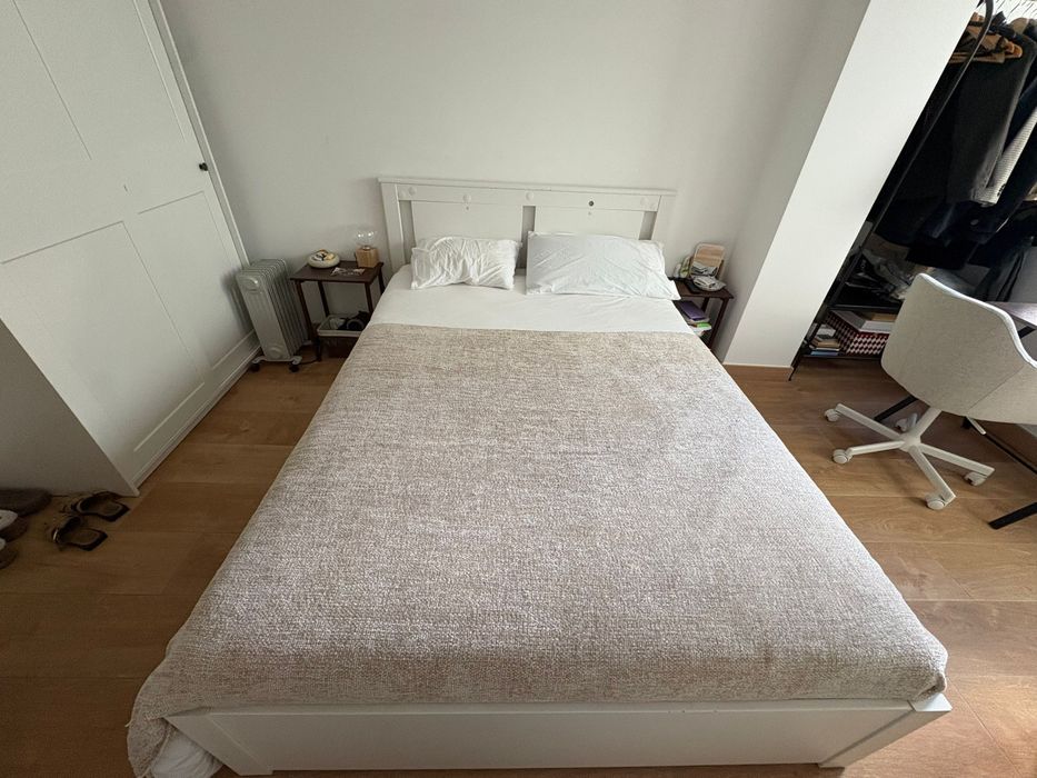Cama de Casal + Colchão Ikea