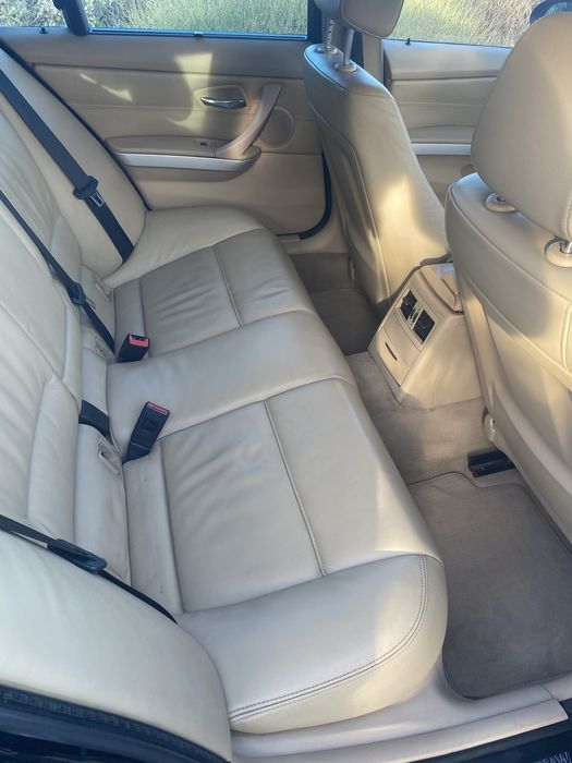 BMW 320 com possibilidade de credito