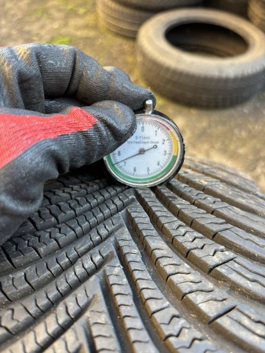Шини  205/55 R16  Michelin 7,3мм зима