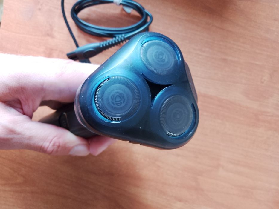 Електробритва Philips 5000X