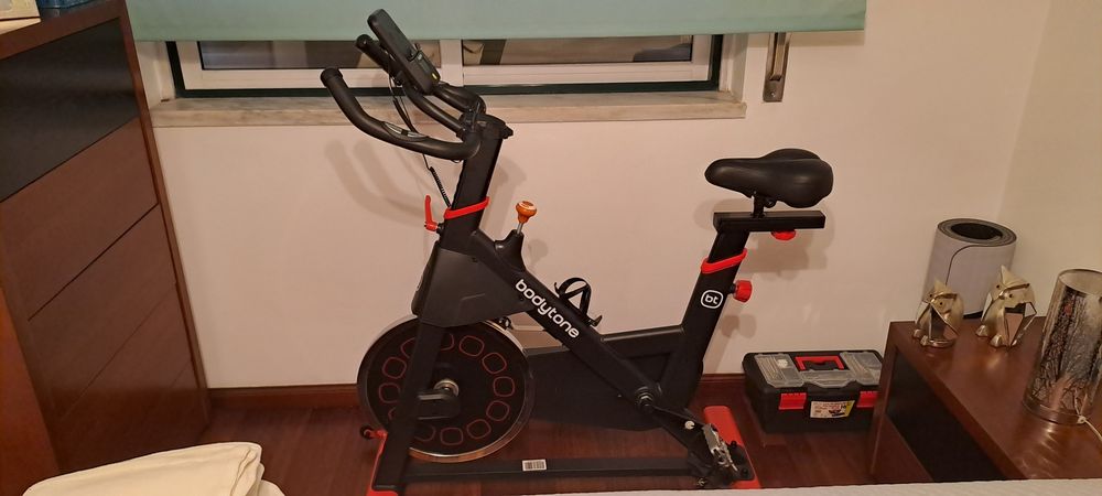 Bicicleta estática active bike 200 bodytone