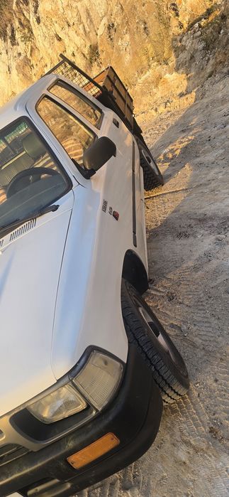 Toyota Hilux 2.4 d