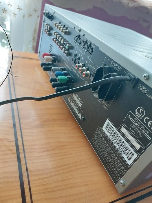 Amplituner harman kardon avr 130