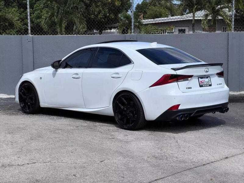 2020 Lexus IS 300