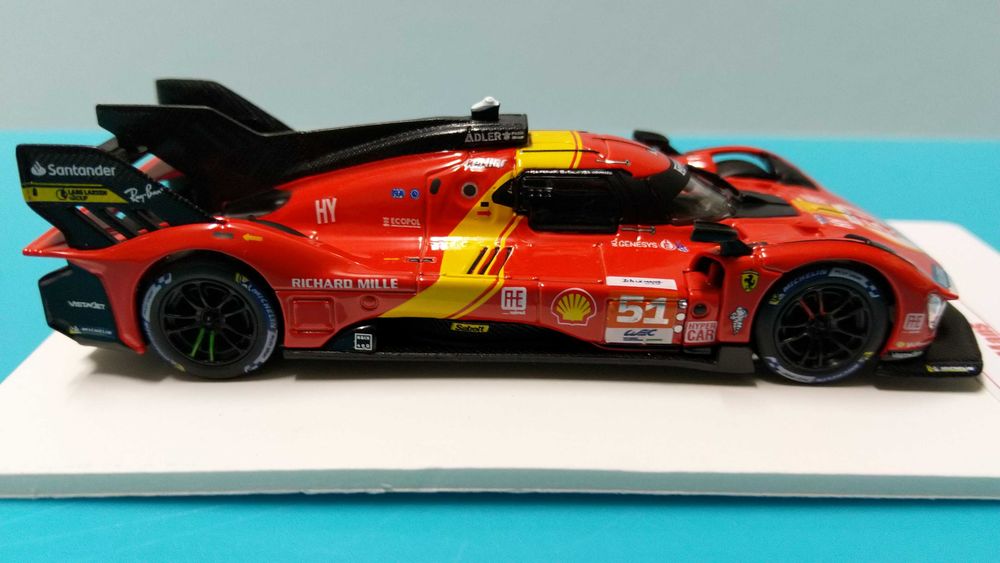 Ferrari 499P HyperCar #51 - Winner 24h Le Mans 2023: Miniatura Bburago  escala 1/43