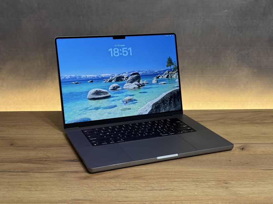 macbook pro m1 max 32 - купити ноутбуки - Ціна на OLX.ua