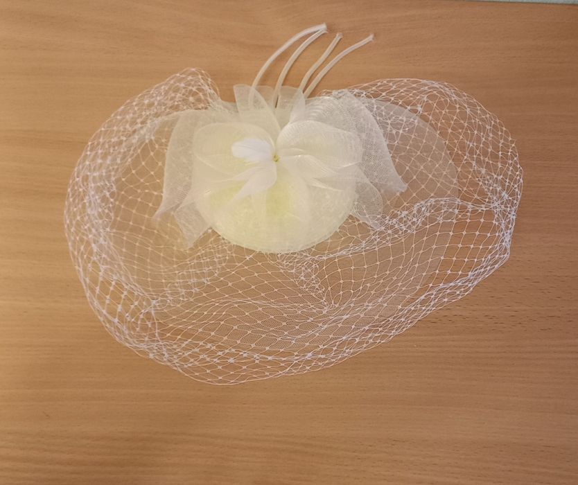 Шляпка свадебная шампань с вуалью