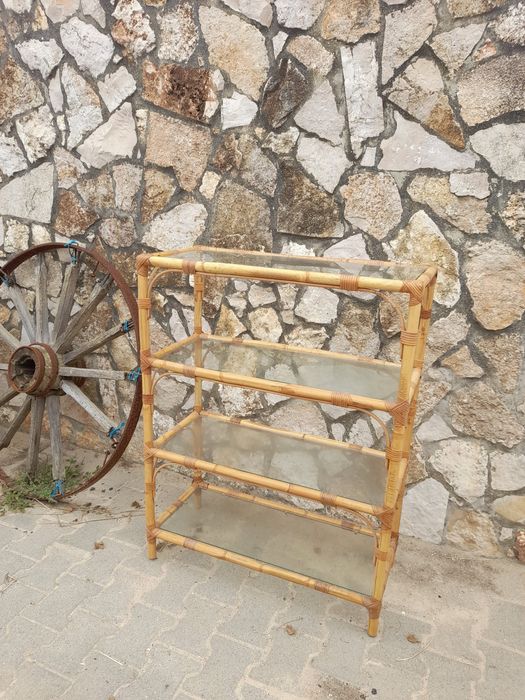 Mobiliário em cana de bambu