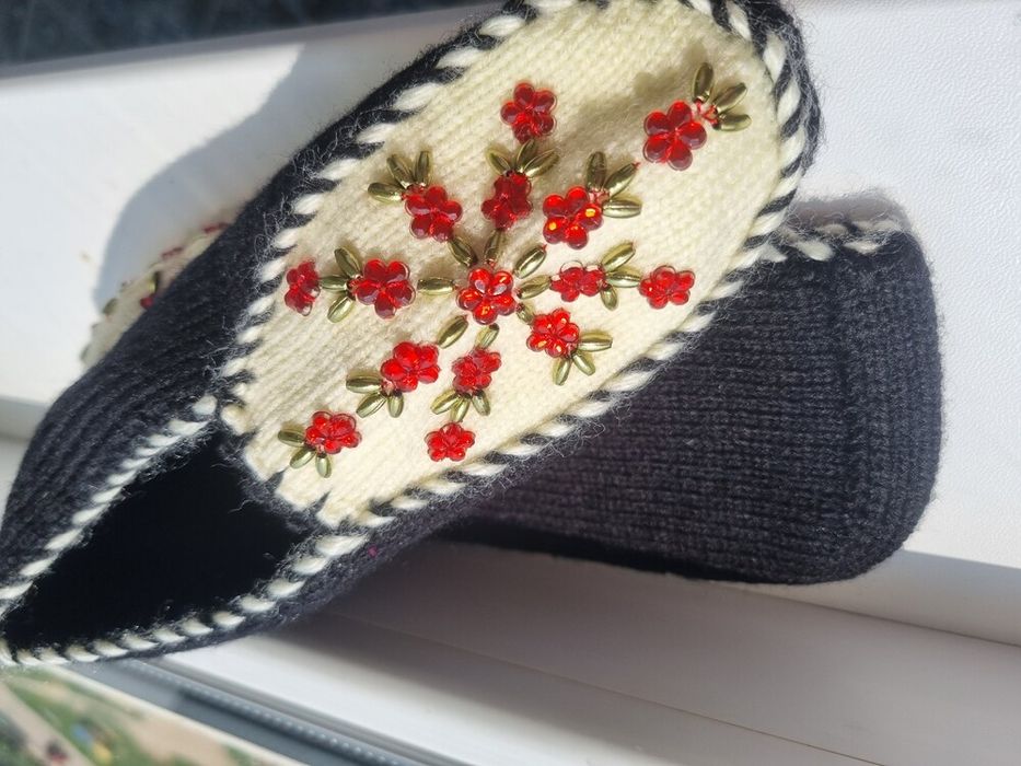 Нові вовняні тапочки носки ручної роботи