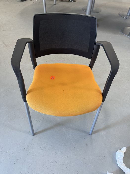 Fotele konferencyjne , uzywane i poleasingowe
