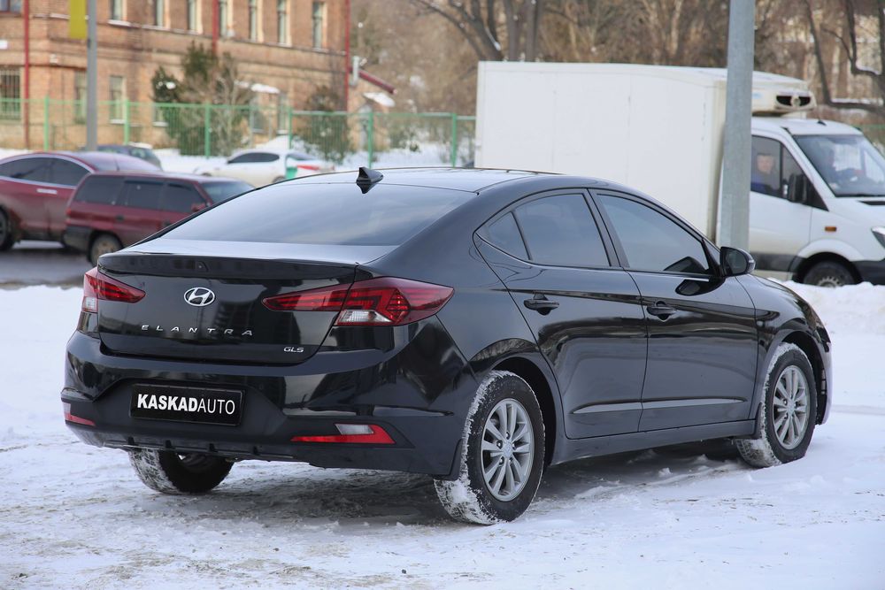 Hyundai Elantra 2020