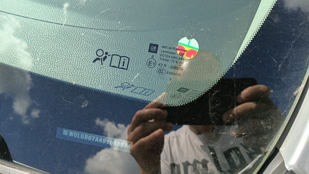 автомобіль опель інсігнія