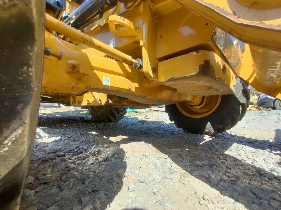 CAT 428(432)F2  2018г.в.