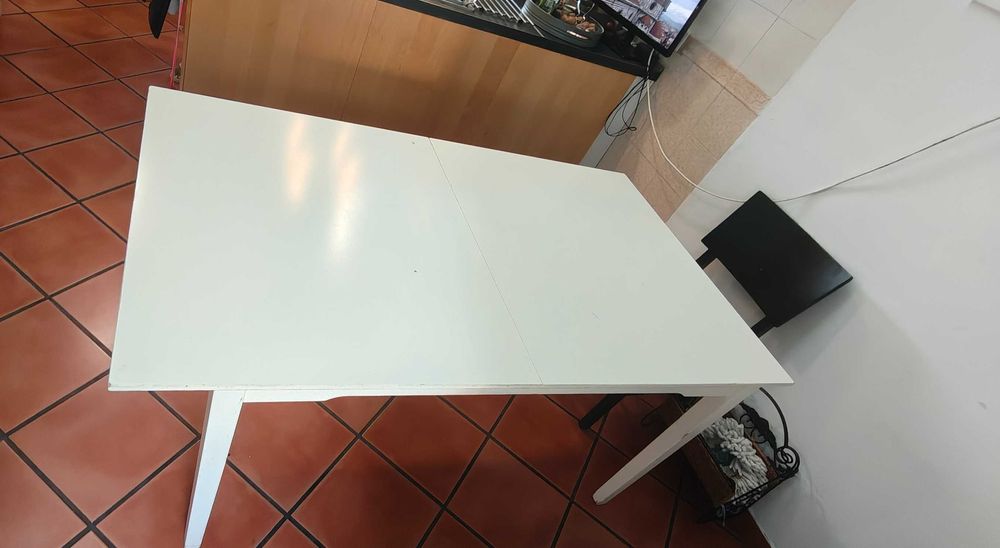 Mesa de cozinha extensivel com 6 cadeiras