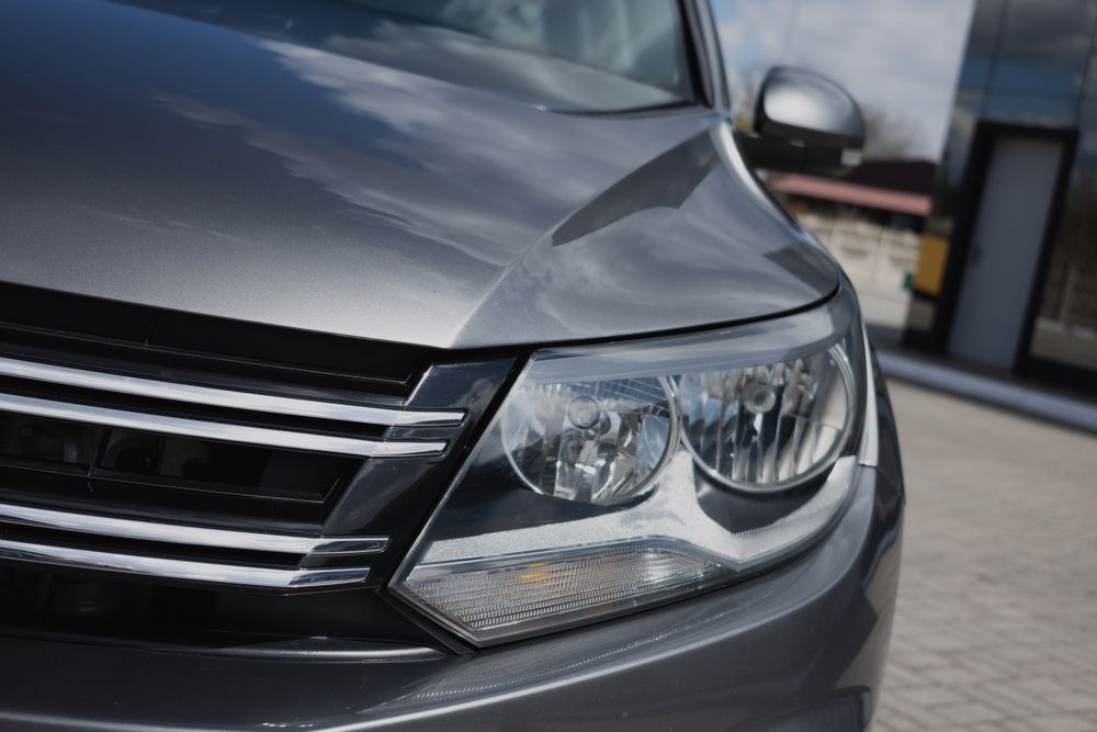 Volkswagen  tiguan 16