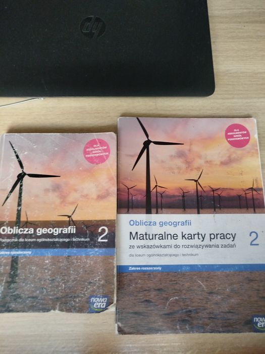 Oblicza geografii 2 zakres rozszerzony podręcznik i karty pracy