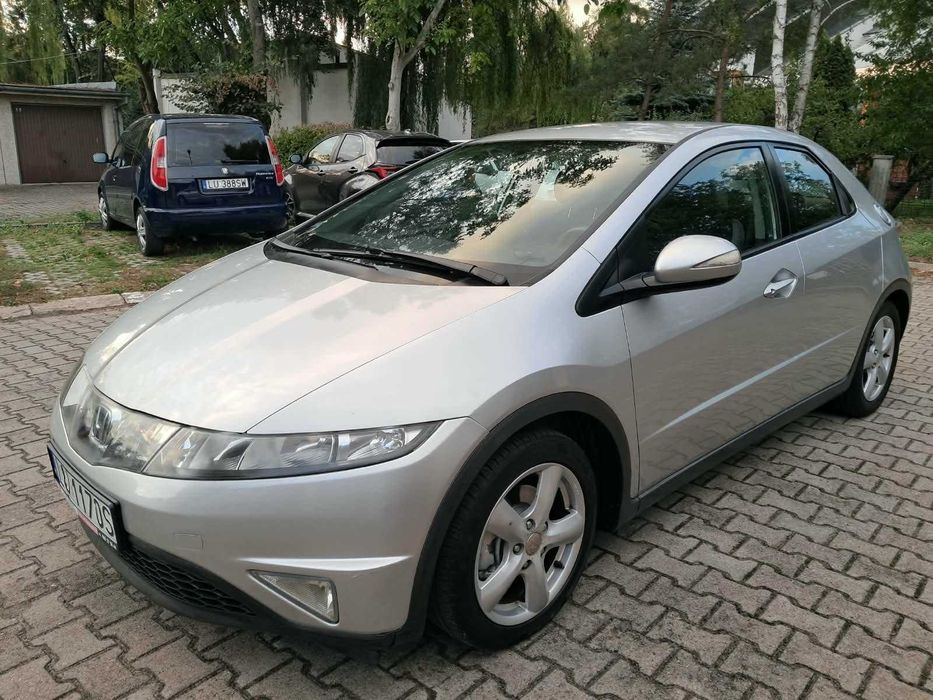 HONDA CIVIC UFO 2007 r  1.4 B  Klimatyzacja Elektryka  Alufelgi  NISKI PRZEBIEG