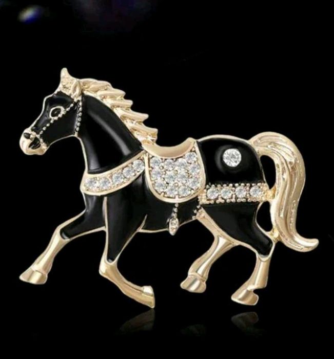 Elegancka broszka Koń Nowa
