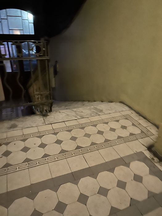 Продам 4 рьох кімнатну квартиру в центрі