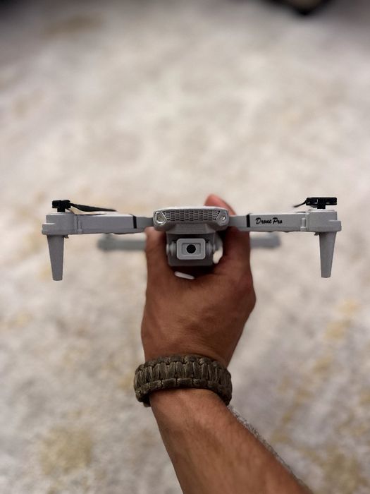 Drone E88 Pro – Novo, nunca usado