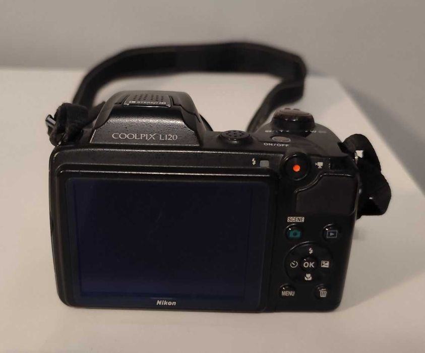 Aparat Nikon Coolpix L120