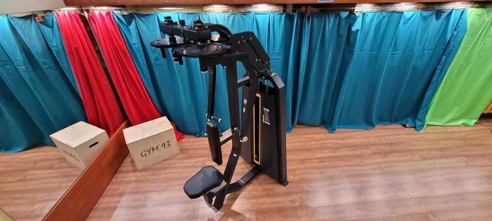 Dostawa 04.2026 Peck Deck Stos Maszyna na Barki i Klatkę