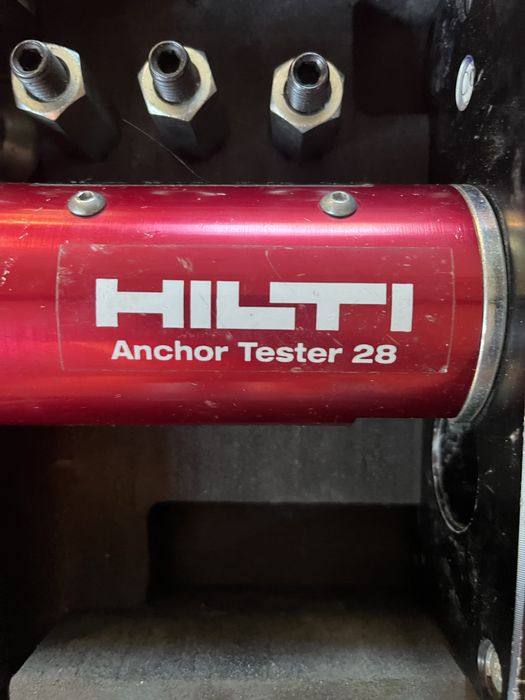 Tester kotew Hilti Anchor Tester 28