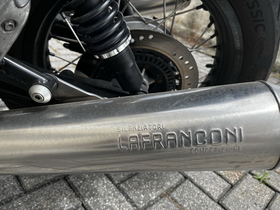 Moto Guzzi V7 II Special