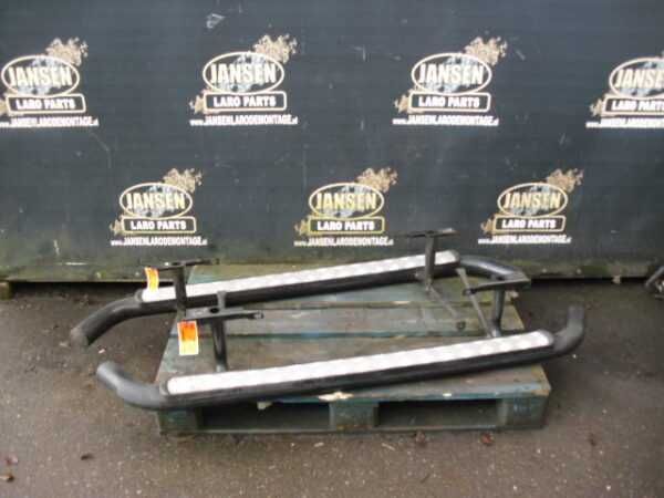 Land Rover Defender  110 e 130 estribos originais diversos