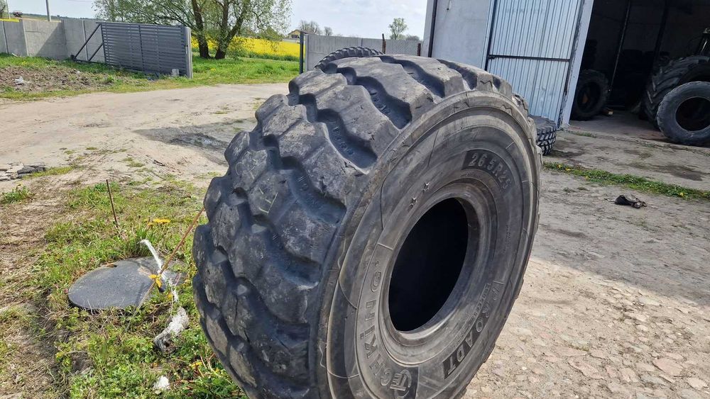 26.5r25 26.5-25 Techking 70% bieżnik bez napraw