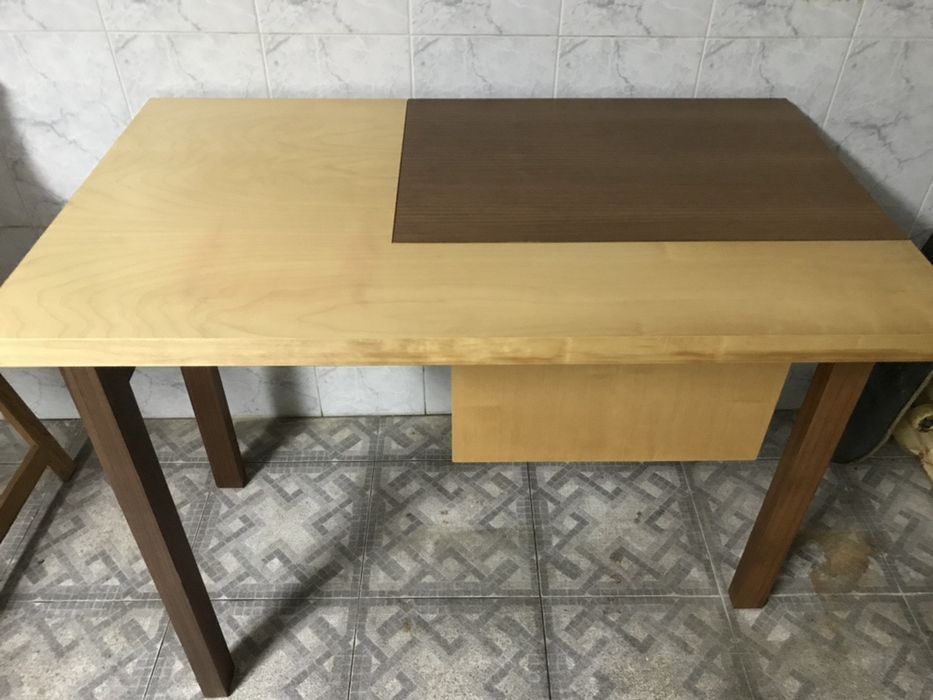 mesa para máquina de costura
