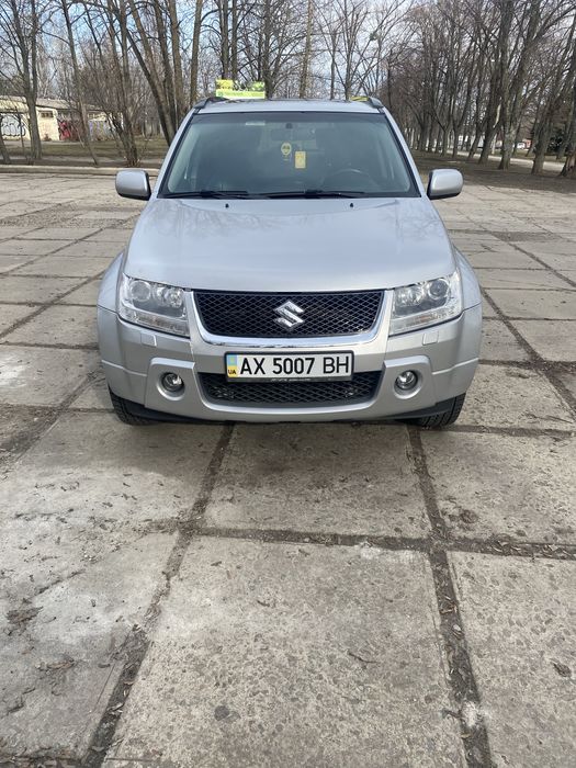 Suzukl Grand Vitara