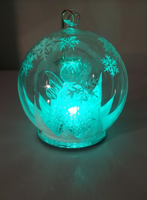 Szklana bombka świecąca