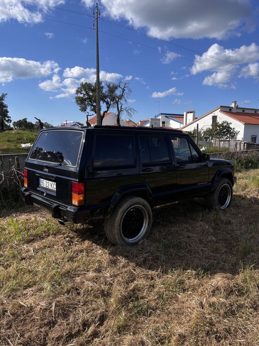 Jeep Cherokee XJ 4.0 Auto. + GPL
