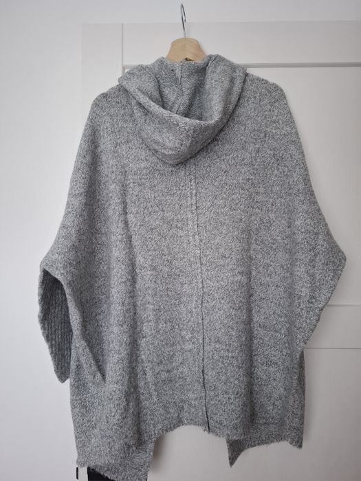Nowy sweter Diverse