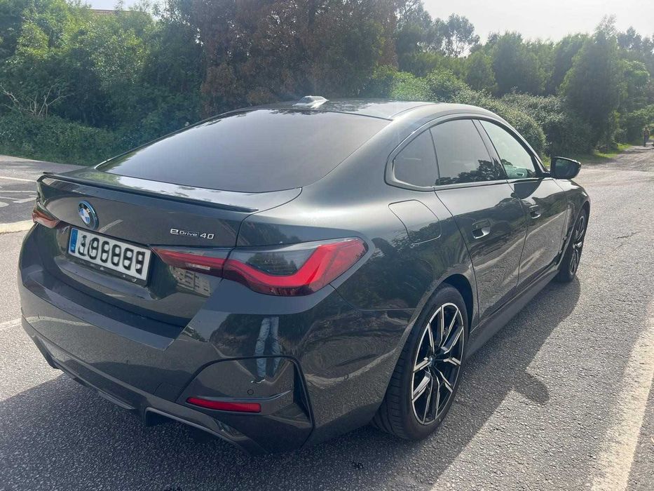 BMW I4 EDrive 40 Versão Pack DESPORTIVO M PRO de 27/12/2023! C/ Garantia TOTAL