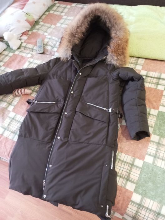 Зимова жіноча куртка