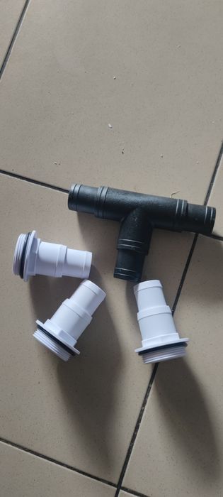 Trójnik redukcyjny oraz nypel redukcyjne do basenu