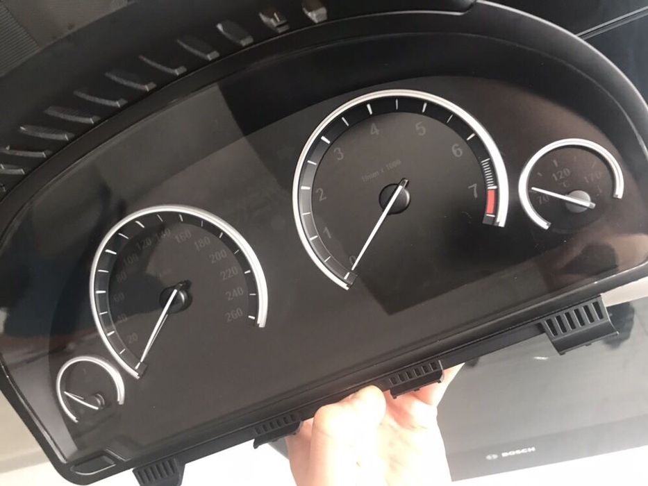BMW F10 F11 F15 F25 F30 F01 F07 M5F10 переделка приборки под Европу