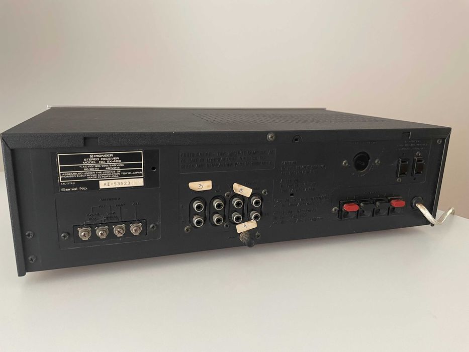 Pioneer SX-408 Receiver Vintage AM/FM com Phono, 2x15W, anos 80