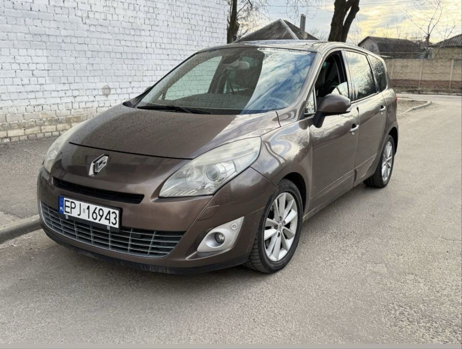 Продам RENAULT GRAND SCENIC 2009р. 2.0 дизель автомат(aisin 6ст.)