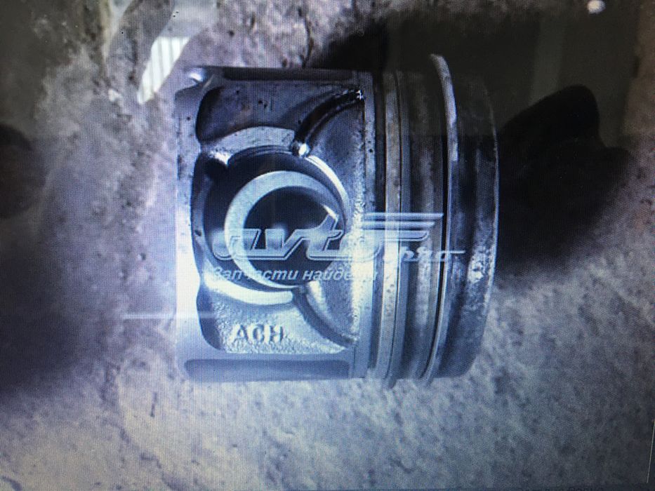 Поршень 3.0 Q7 , touareg CRCA 059107065DF Mogul